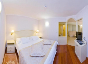 Hotel Sunceva Postelja Brela - Luxury studio with balcony and side sea view